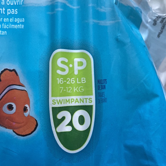 Huggies Little swimmers swim diapers size 3 (small) 16-26lbs 31ct. Total - Picture 3 of 3